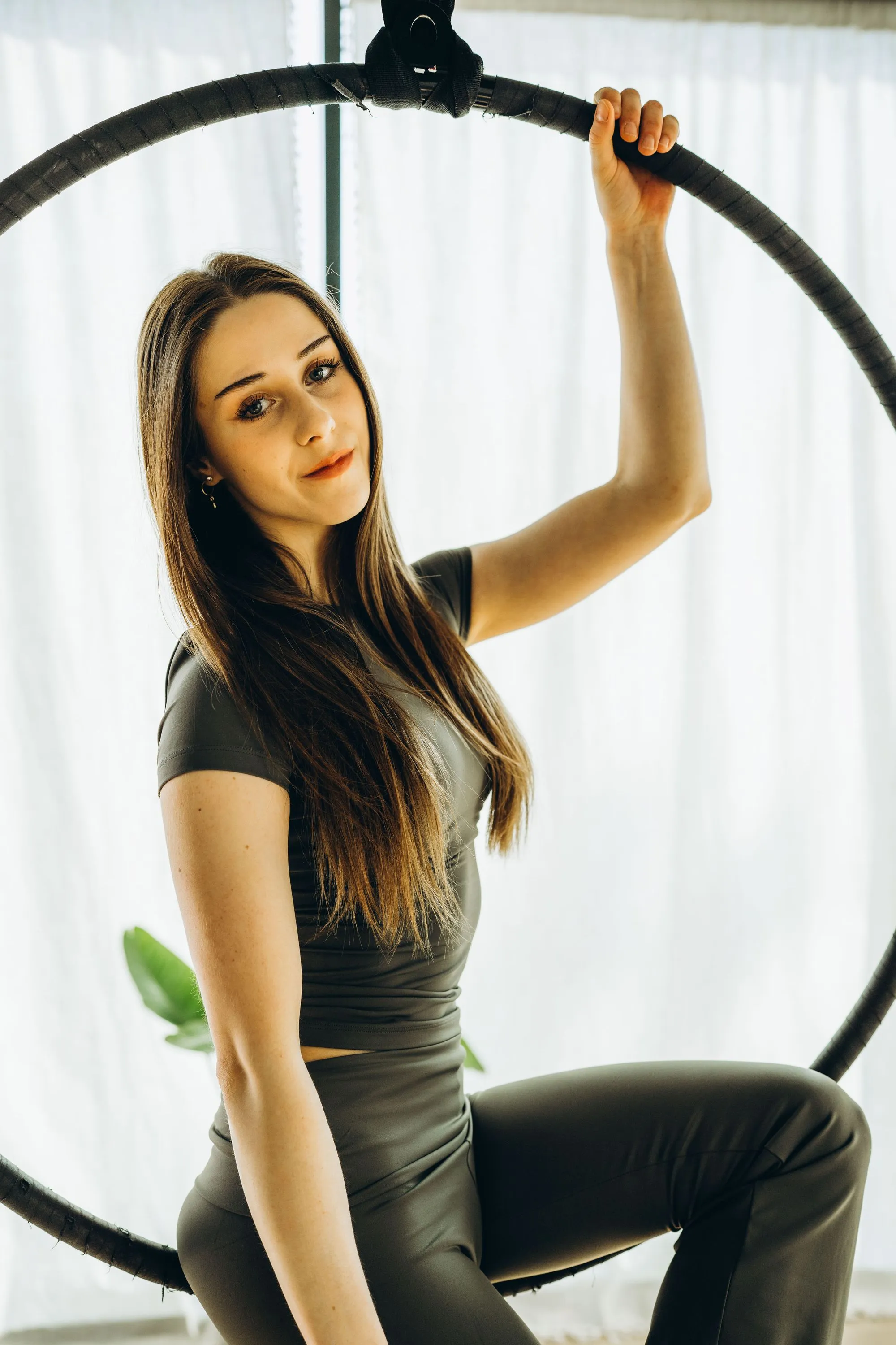 Karolina — instruktorka Balance Studio, akrobatyka powietrzna
